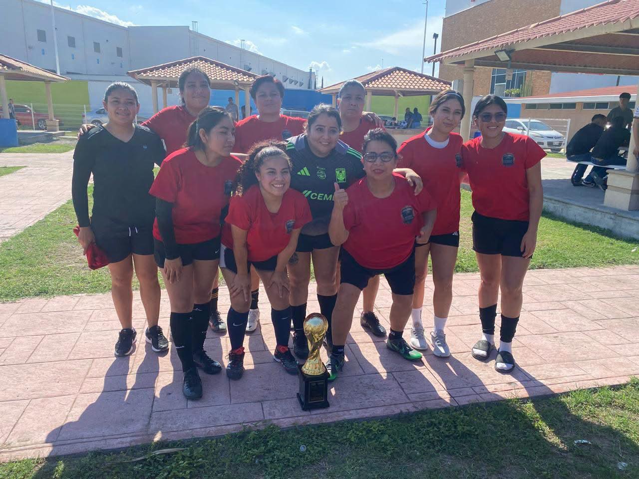 Finaliza con éxito nueva edición de Torneo de Futbol Schneider