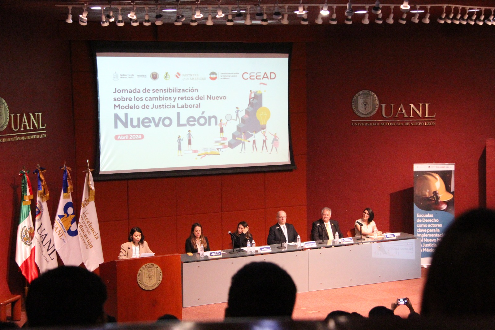 Analizan la reforma laboral desde la perspectiva de género