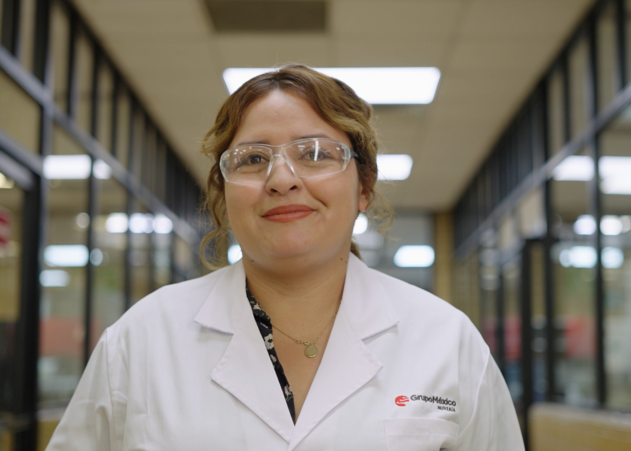 Lento avance de las mujeres en el sector minero de México