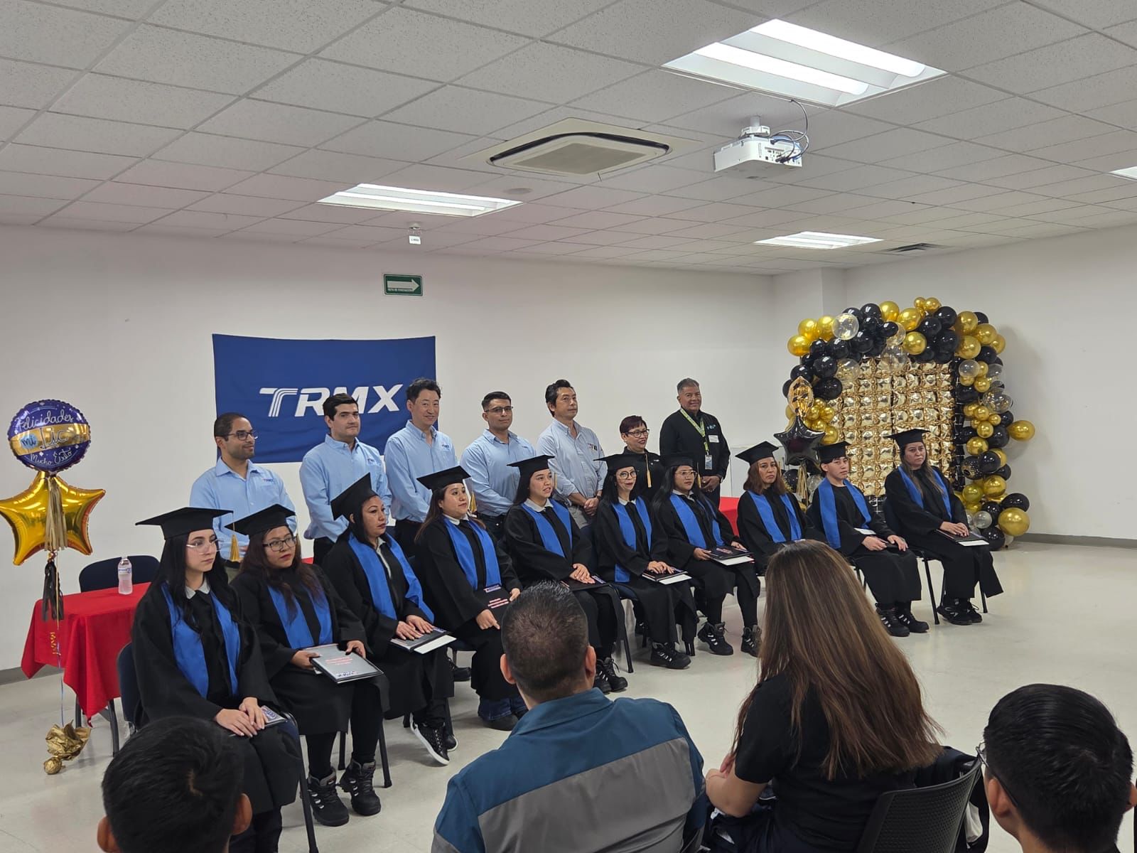 Celebra FNSI graduación de diplomados en empresa Tokai Rika